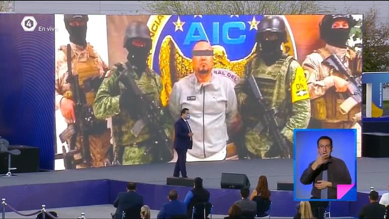 El gobernador panista del estado de Guanajuato, Diego Sinhue Rodríguez, presentó durante su tercer informe de gobierno un video del operativo para capturar a José Antonio Yépez Ortiz, 'El Marro'. (ESPECIAL)