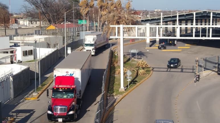 El delegado federal confirma nuevo director de la Aduana.