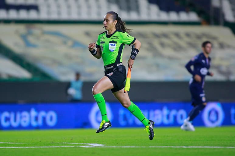 Todos los partidos de la Jornada 10 tendrán presencia arbitral femenil. (JAM MEDIA)