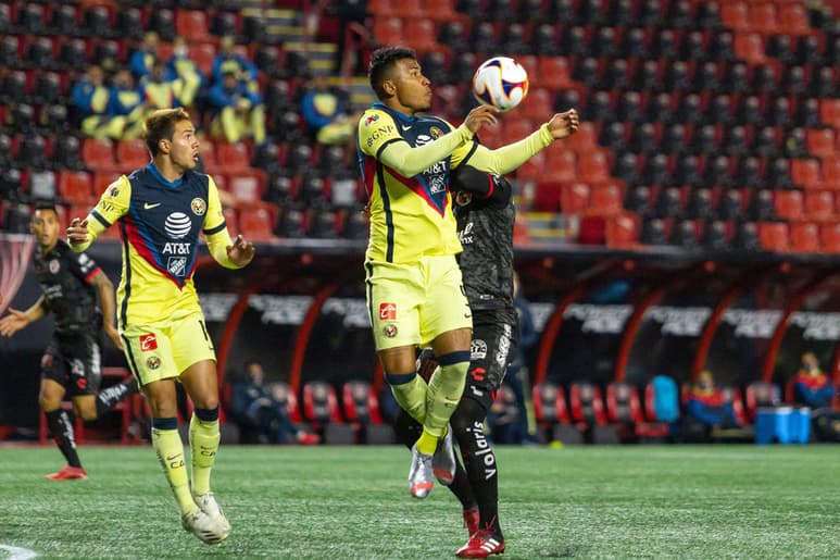 El colombiano aseguró que la llegada del estratega argentino benefició su desempeño, encontró regularidad y se reconcilió con el gol, por lo que su cosecha de minutos ha aumentado con la camiseta de las Águilas. (ESPECIAL)