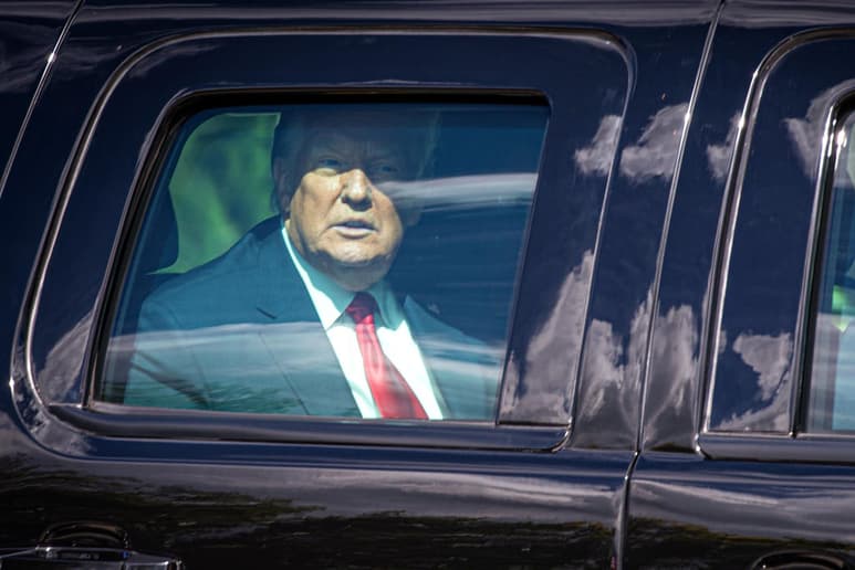 El expresidente de Estados Unidos, Donald Trump, prevé volver este domingo a Nueva York por primera vez desde que dejó la Casa Blanca, adelantaron este sábado medios locales. (ARCHIVO)