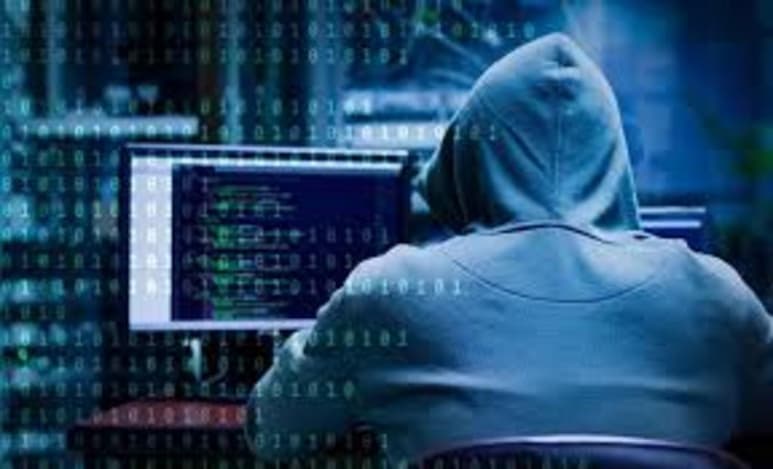 ackers que se cree que operan desde Europa del Este piratearon docenas de empresas y agencias gubernamentales en al menos cuatro continentes al irrumpir en un solo producto que todos usaban. La serie de ciberataques se detectaron en diciembre. (ESPECIAL)