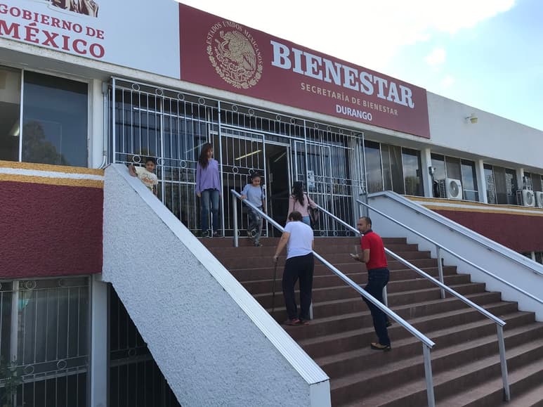 Los extrabajadores de la Delegación de Bienestar Durango fueron absueltos por la FGR de los delitos de despojo, sabotaje y obstrucción de obra. (EL SIGLO DE TORREÓN)