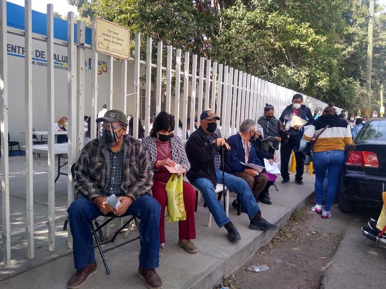 Por ejemplo en el módulo ubicado en la clínica 11 del Instituto Mexicano del Seguro Social (IMSS) el biológico ya se había agotado para las 11:30 de la mañana de este lunes.
(ARCHIVO)