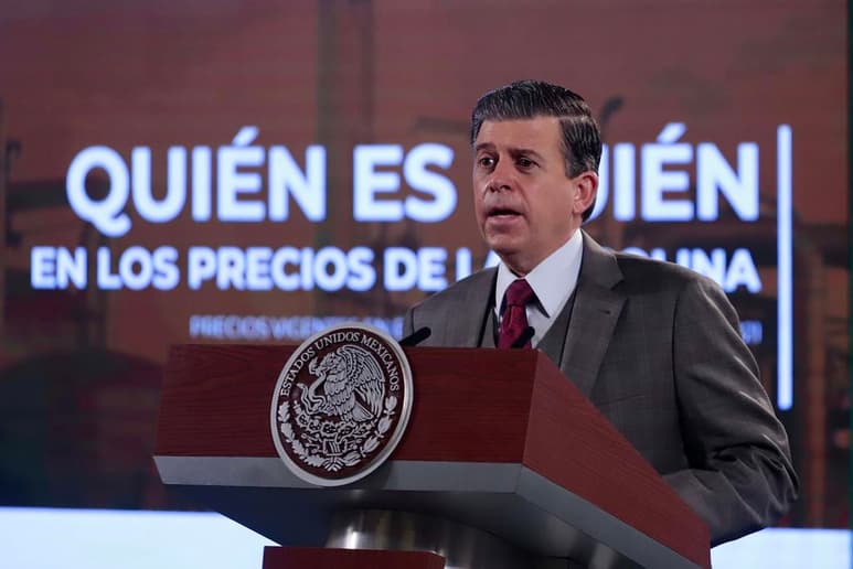 'Es tiempo de volver a casa para llevar a cabo la cuarta transformación', expresó en la conferencia de prensa del presidente Andrés Manuel López Obrador.
(EL UNIVERSAL)