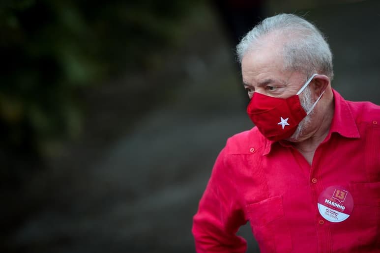 El expresidente brasileño Luiz Inácio Lula da Silva deberá declarar el próximo 27 de mayo ante un juez de Brasilia en uno de los casos abiertos en su contra por sospechas de corrupción, informaron este martes fuentes oficiales. (ARCHIVO)