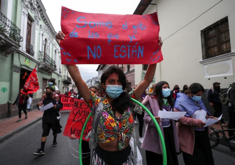 Casi una de cada tres mujeres en el mundo han sufrido violencia física o sexual en algún momento de su vida, reveló un estudio de la Organización Mundial de la Salud. (ARCHIVO)