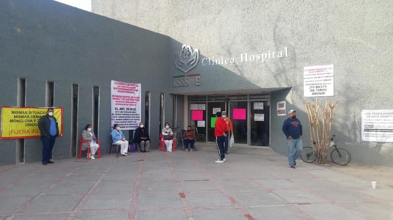 La protesta de los trabajadores del ISSSTE inició desde el lunes y continuará sin afectar a los derechohabientes del hospital, sostuvo el delegado de la Unidad Monclova de la Clínica Hospital de esta ciudad.
