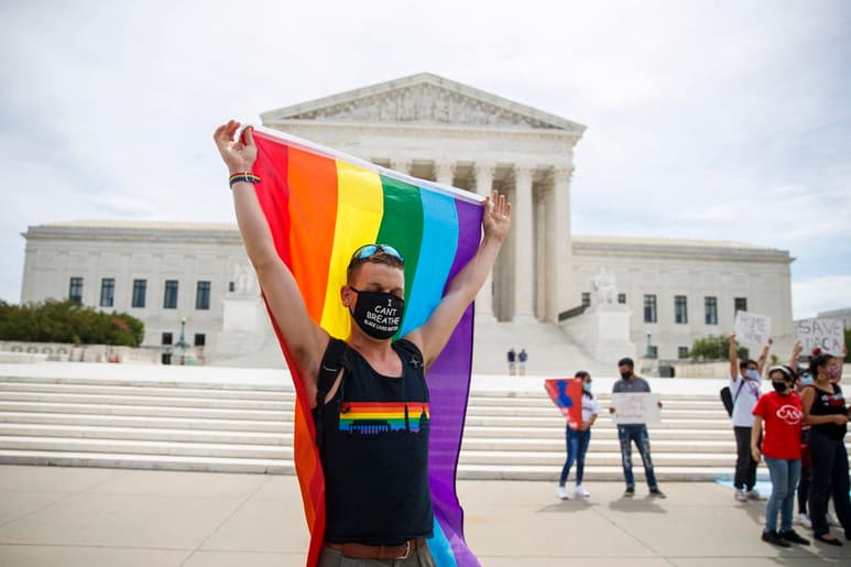 Un proyecto de ley sobre delitos de odio en Carolina del Sur ya no protegerá a los gays o personas transgénero después de que un líder republicano dijo que incluirlos probablemente llevaría a los miembros de su partido a retirar su apoyo. (ARCHIVO) 