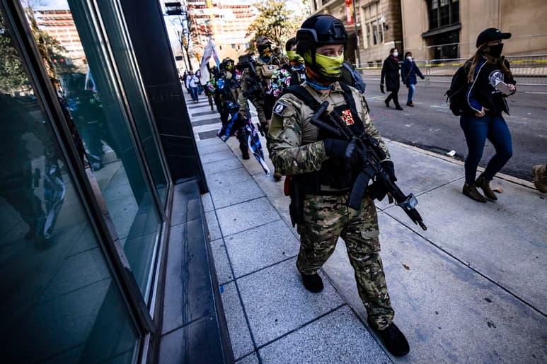 La Cámara Baja de Estados Unidos, de mayoría demócrata, aprobó este jueves dos iniciativas que buscan reforzar los controles de armas de fuego, aunque es muy posible que no salgan adelante en el Senado. (ARCHIVO)