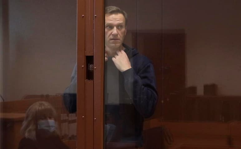 El líder opositor ruso, Alexéi Navalni, entró hoy en una prisión de la región de Vladímir, no lejos de la capital rusa, donde cumplirá los dos años y medio de cárcel a los que fue condenado el pasado 2 de febrero, pena criticada unánimemente por Occidente. (ARCHIVO)