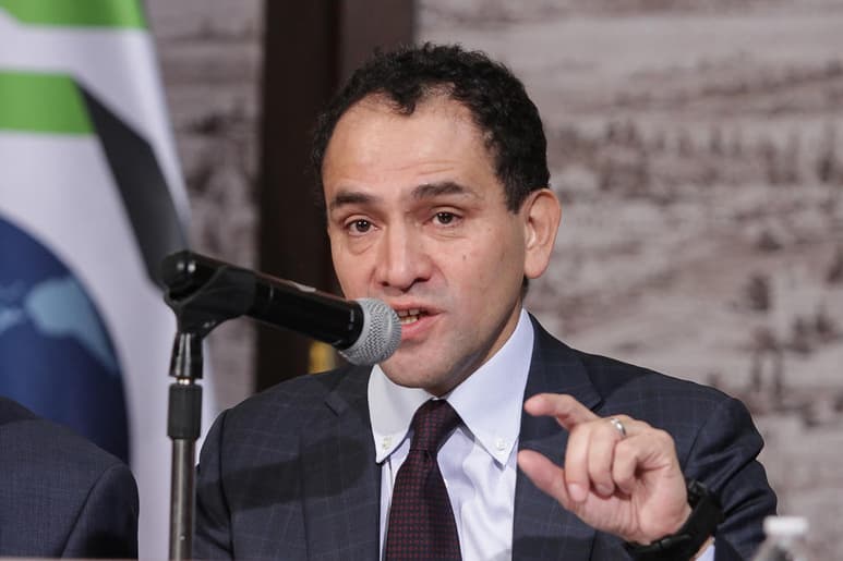 El secretario de Hacienda y Crédito Público (SHCP), Arturo Herrera Gutiérrez, dijo que para mayo se espera que se hayan aplicado 80 millones de dosis de la vacuna contra COVID-19. (ARCHIVO)