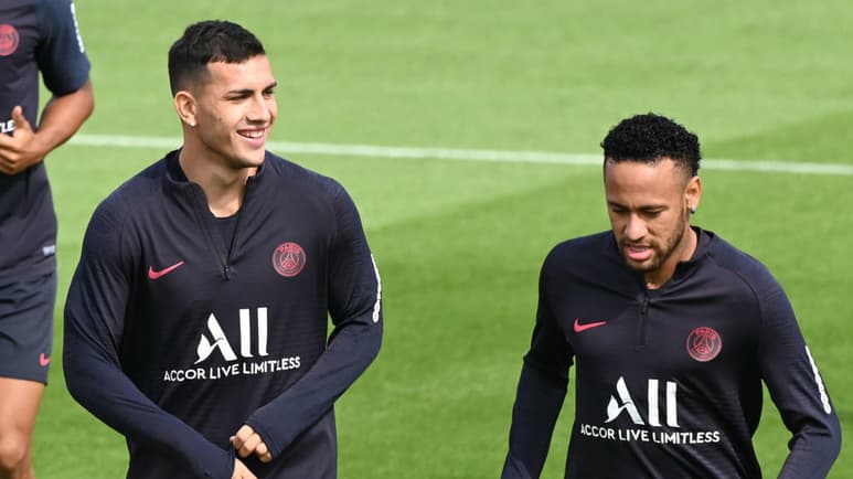 Leandro Paredes, internacional argentino del París Saint-Germain (PSG), explicó que desde su llegada a Francia ha tejido 'una auténtica complicidad' con el brasileño Neymar y confesó su admiración por Sergio Busquets, del Barcelona. (Especial) 
