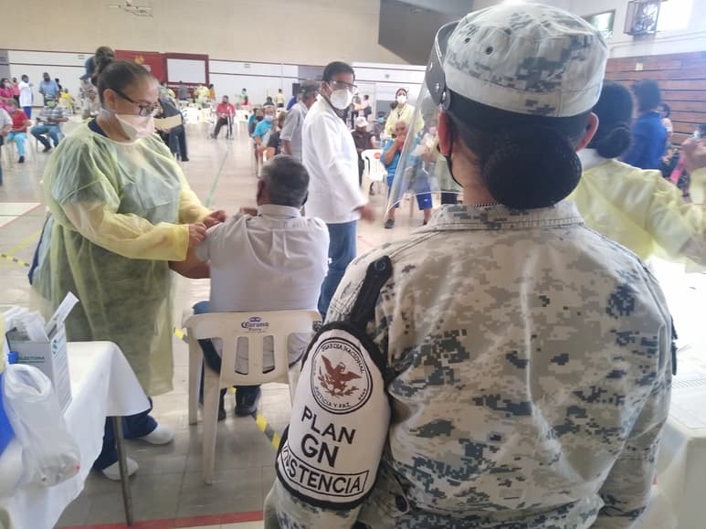 Debido a la gran afluencia de personas de ciudades vecinas, se agotaron las vacunas en Madero y unas 250 personas de ese municipio quedaron pendientes de recibir la dosis de la vacuna anti-COVID-19.