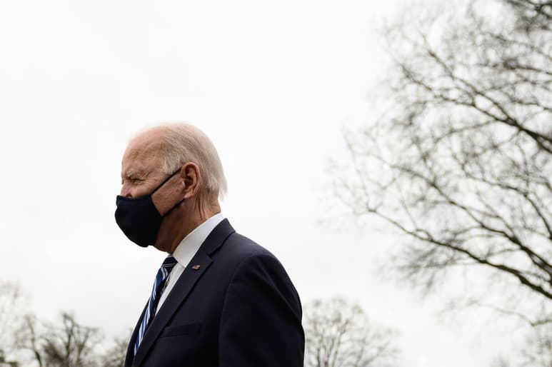 El presidente estadounidense, Joe Biden, pidió este martes a los menores y familias indocumentadas que protagonizan la última oleada migratoria a Estados Unidos que se queden en sus países. (ARCHIVO)