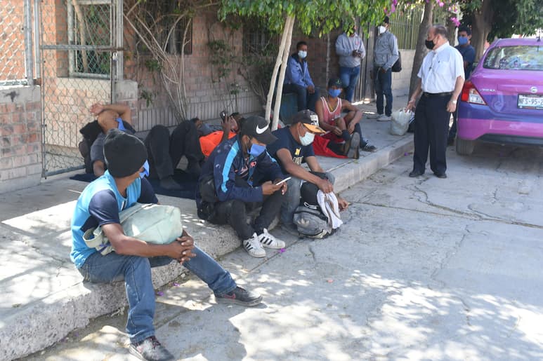 Al comedor llegan diariamente migrantes de Honduras, Guatemala, El Salvador y Nicaragua. (FERNANDO COMPEÁN)