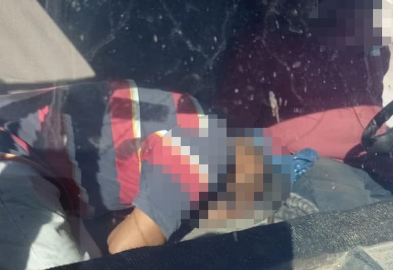 El agente del Ministerio Público ordenó el traslado de los cuerpos a las instalaciones del Semefo para la práctica de la necropsia. (EL SIGLO DE TORREÓN)