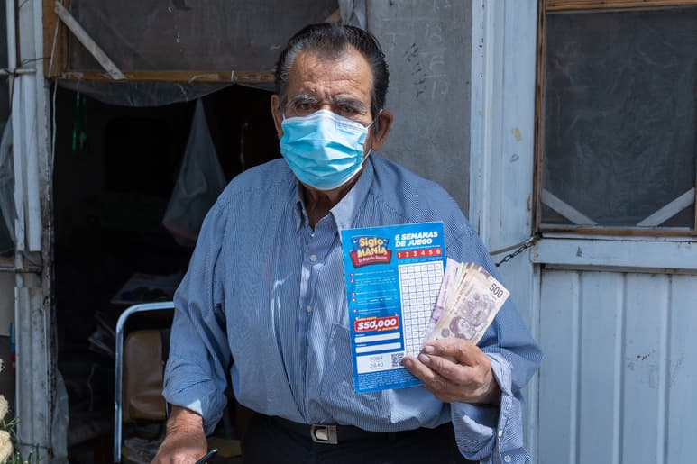 Don Fabián no se rindió hasta conseguir su billetón