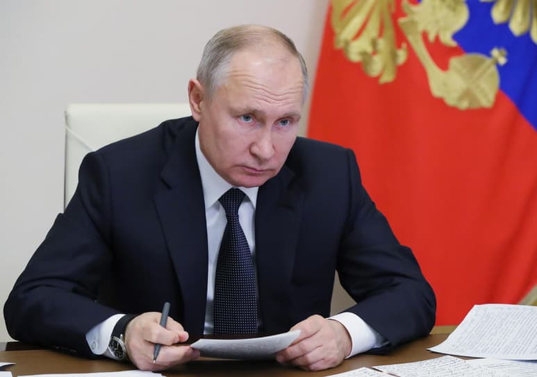 Rusia llamó hoy a consultas a su embajador en Estados Unidos, Anatoli Antónov, en el contexto de un deterioro progresivo de las relaciones entre Moscú y Washington tras las acusaciones de agencias de inteligencia estadounidenses sobre la injerencia rusa en las presidenciales de 2020. (ARCHIVO)
