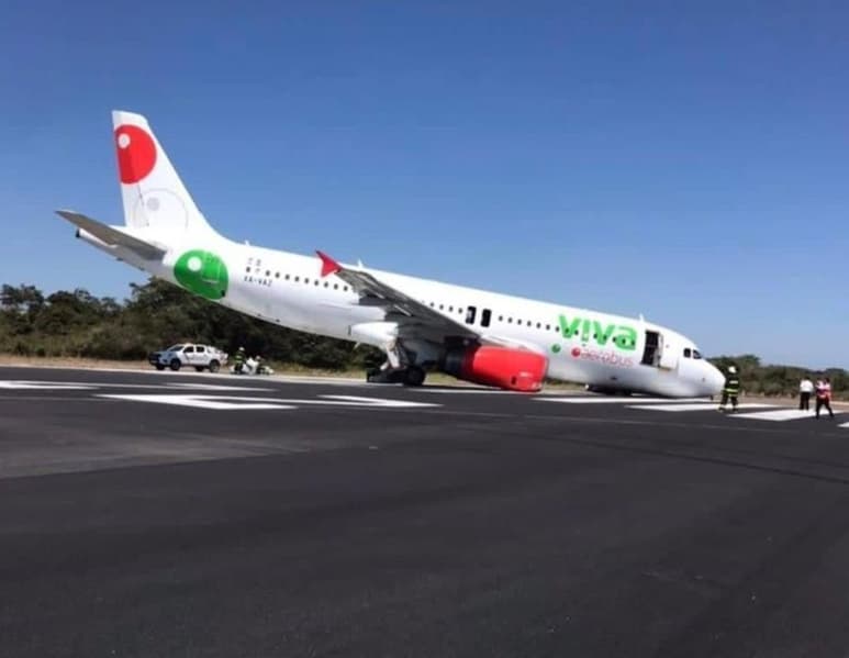 Vuelo correspondiente a la ruta Puerto Vallarta - Monterrey, causó movilización de las autoridades aeronáuticas. (ESPECIAL)