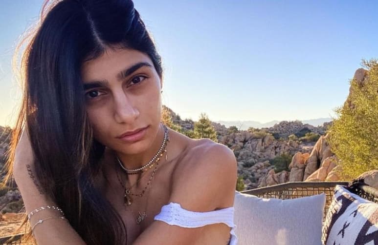 La libanesa promocionó su página de OnlyFans a través de Instagram con una foto que dejó poco a la imaginación (@MIAKHALIFA)
