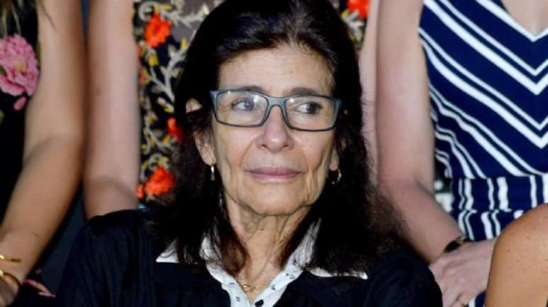 Luego de que se desmintiera la intubación de la actriz mexicana, Raquel Olmedo, quien fue internada por complicaciones del COVID-19, en redes se informó que ya dio negativo a la prueba del virus. (Especial)