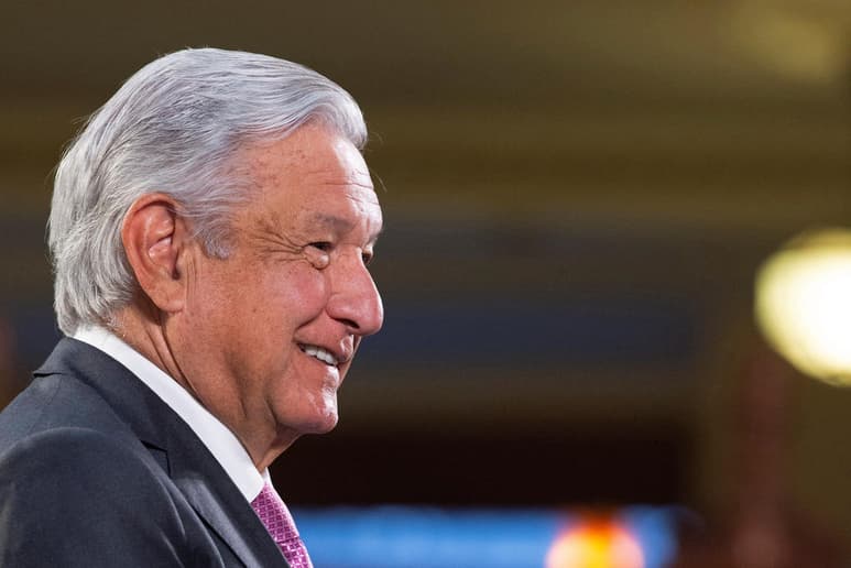 Este martes a las 12:00 horas, el presidente Andrés Manuel López Obrador y los 32 gobernadores del país firmarán el Acuerdo Nacional por la Democracia en el cual todos se comprometen a no intervenir en el proceso electoral y vigilar que no se usen recursos públicos para favorecer a partidos o candidatos. (ARCHIVO)