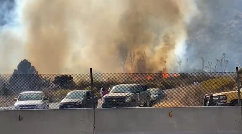 Fue a las 12:00 horas de ayer cuando se reportó un incendio en la Sierra Zapalinamé, en Saltillo.