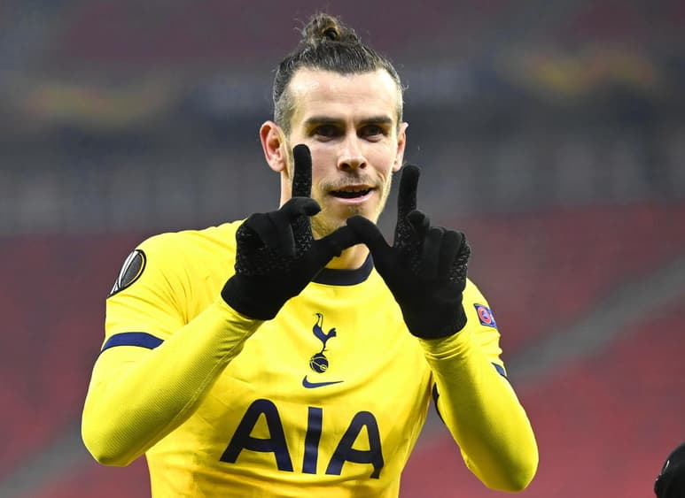 El futbolista galés Gareth Bale, cedido por el Real Madrid al Tottenham Hotspurs, indicó este martes que prevé concluir esta temporada en la entidad inglesa y regresar después al club blanco, con el que tiene contrato hasta junio de 2022. (ARCHIVO)