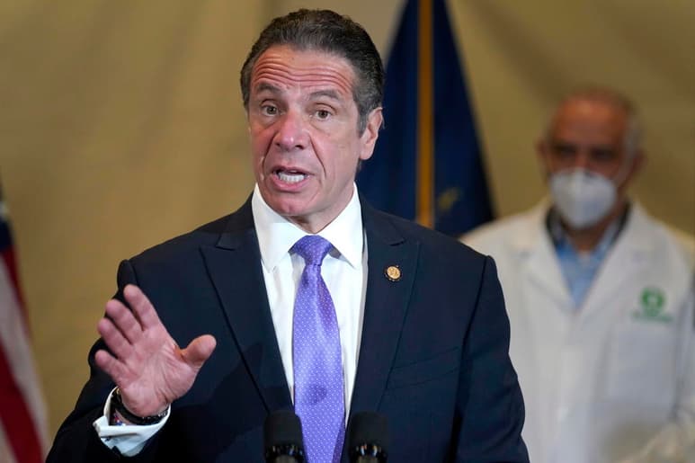 Podría demorar meses determinar si el gobernador de Nueva York, Andrew Cuomo, puede ser sometido a juicio político por acusaciones de acoso sexual y de irregularidades en el conteo de muertes de coronavirus, advirtió el martes el titular de una importante comisión legislativa. (ARCHIVO) 