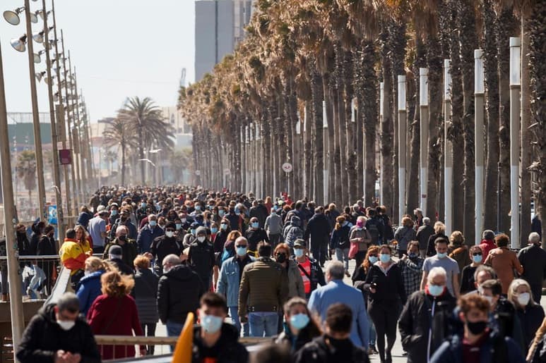 España mantendrá en Semana Santa las restricciones ya previstas para frenar la COVID-19, tras acordar este miércoles que no se endurecerán más allá de las limitaciones ya en vigor en el conjunto del país. (ARCHIVO)