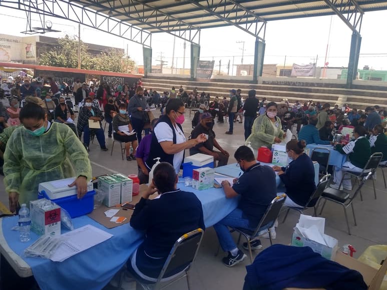 Del 20 al 25 de marzo se programó la vacunación contra COVID-19 a los adultos mayores en nueve sedes de Matamoros. (ARCHIVO)
