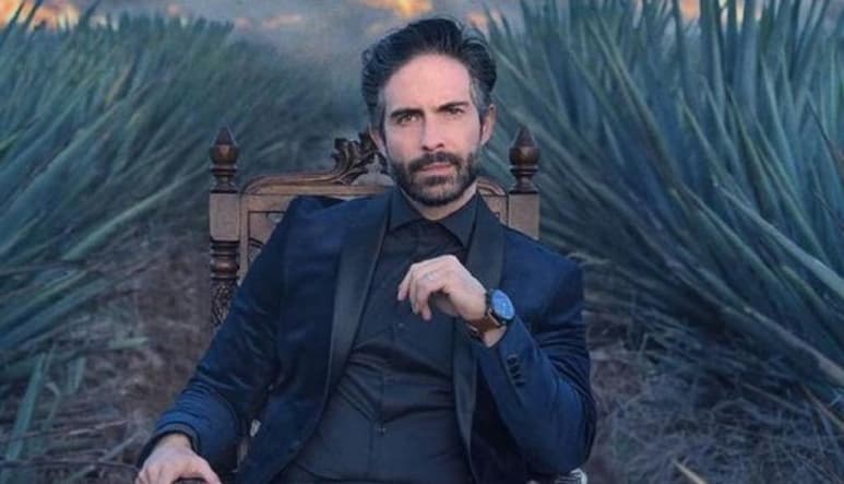 El actor Osvaldo Benavides sorprendió al anunciar su salida de la serie de Netflix, Monarca. (ESPECIAL)