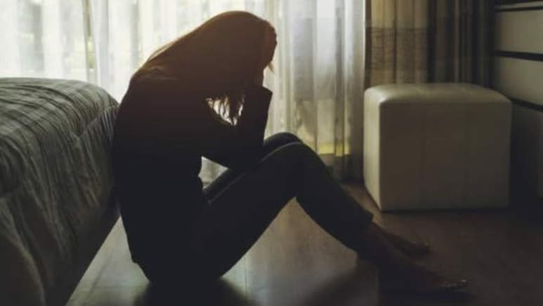 La mujer expuso la situación que enfrenta por el acoso que le causa su pareja, a través de Reddit (ESPECIAL)