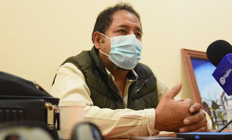 El portavoz del Comité Ejecutivo Nacional del Sindicato Nacional de Trabajadores Mineros, Metalúrgicos, Siderúrgicos y Conexos (SNTMMSC) indicó que históricamente, cada Presidente de la República que visita Coahuila, trae consigo anuncios de importantes programas o inversiones para obras que se realizarán en la entidad, pero López Obrador “viene con un costal vacío”.