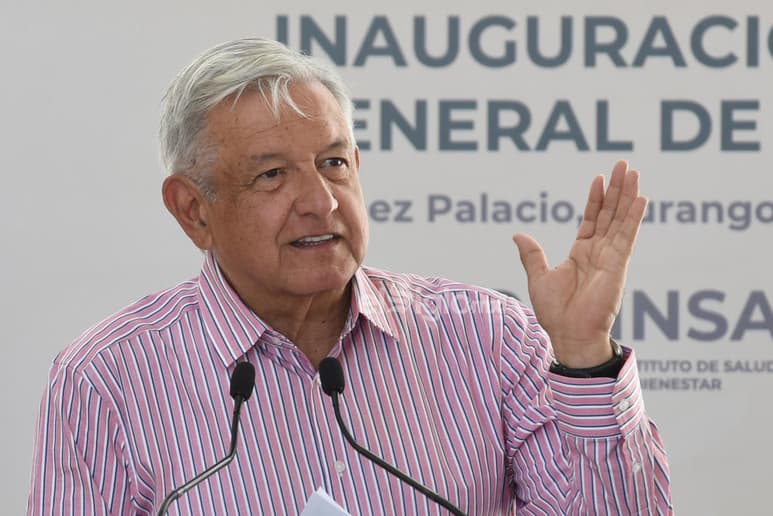 “El Gobierno Federal está invirtiendo como nunca en Coahuila”, afirmó este sábado el presidente Andrés Manuel López Obrador, esto durante su intervención en el inicio del proyecto de “Agua Saludable para la Laguna”, evento realizado por la mañana en el municipio de Torreón. (JESÚS GALINDO)
