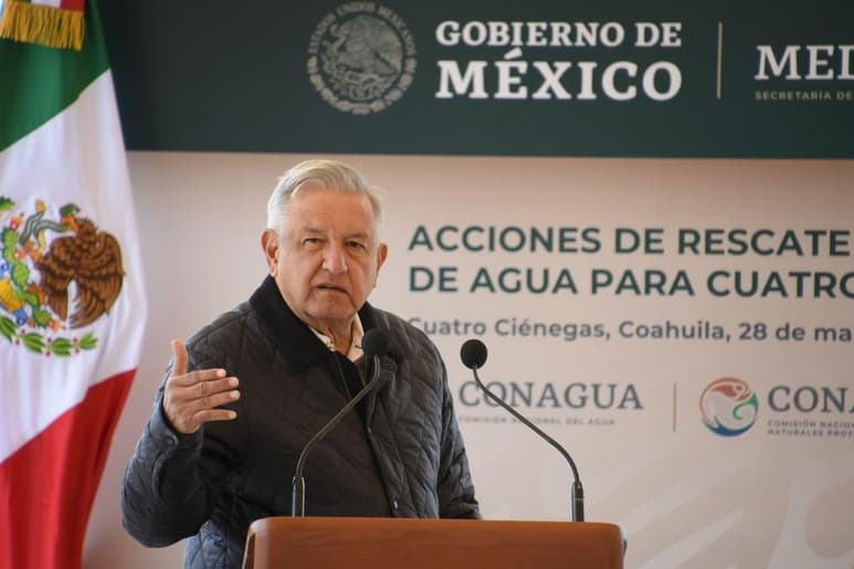 El jefe del poder ejecutivo federal anunció en Cuatro Ciénegas acciones de rescate y recuperación del agua para el valle.