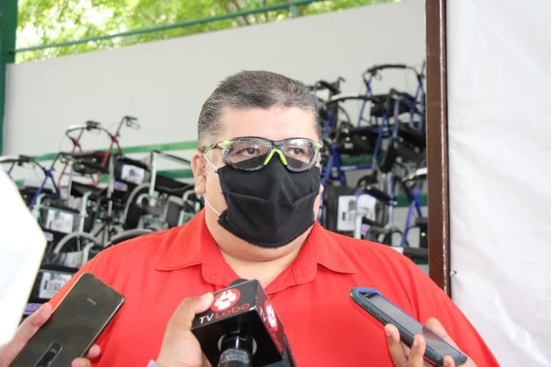 El secretario Técnico del Ayuntamiento, Gerardo Lara Pérez, informó que el municipio de Lerdo ha entregado 55 cheques correspondientes al mes de abril ante la autoridad correspondiente, para el pago parcial a los extrabajadores, problema que aqueja al municipio de Lerdo desde el año 2007.
(EL SIGLO DE TORREÓN)