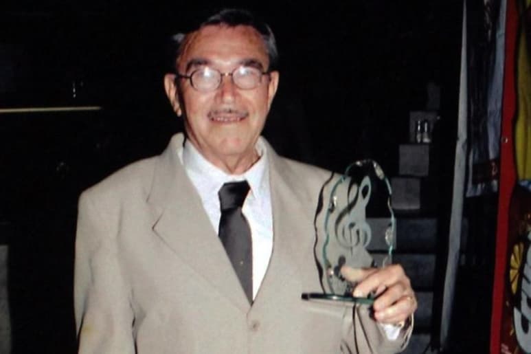 Este lunes se dio a conocer la muerte de Salvador Lizárraga, uno de los fundadores de La Original Banda el Limón, cuyo nombre obedece al pueblo en el que se formó, El Limón de los Peraza, cerca de Mazatlán, Sinaloa. (ESPECIAL)