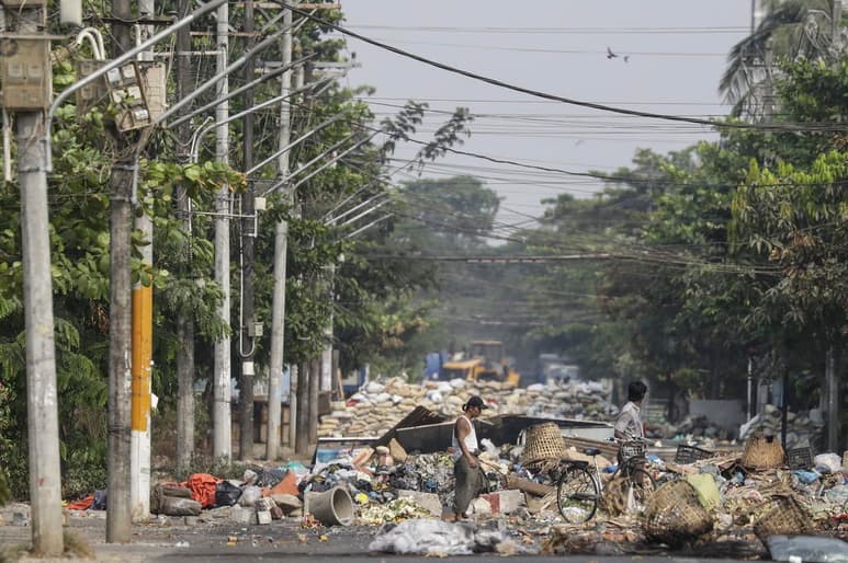 El Departamento de Estado de EUA ordenó este martes la evacuación de los empleados gubernamentales estadounidenses que no sean esenciales de Birmania (Myanmar). (EFE)