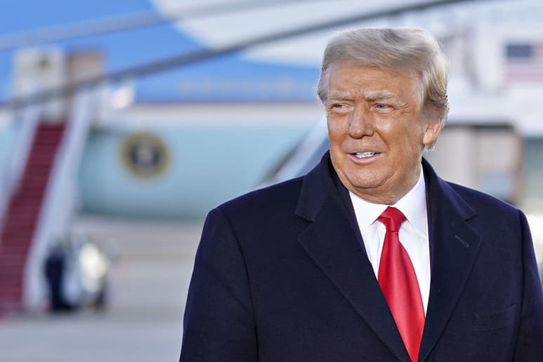 El expresidente Donald Trump lanzó una página web para 'preservar el magnífico legado' de su Administración y avanzar en la agenda 'America First' en la que no hay mención alguna a las cosas que empañaron su Presidencia. (EFE)