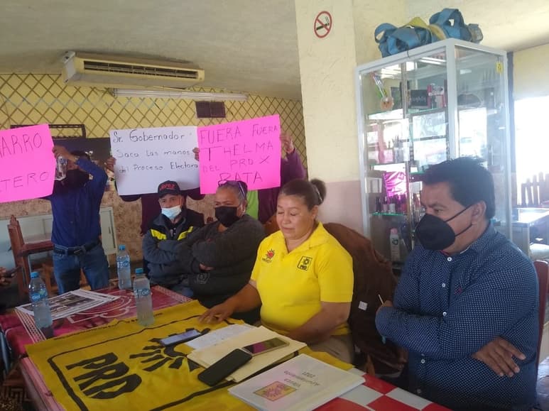 Acusaron de 'gandalla política' al quitarles la regiduría a Margarita Aguilar por Matamoros y a María del Refugio Paniagua en Viesca, por el PRD. (EL SIGLO DE TORREÓN) 