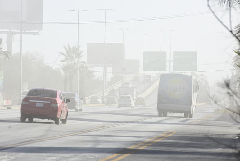 El Servicio Meteorológico Nacional (SMN) de México informó este miércoles que durante las próximas horas prevalecerán los vientos fuertes con probables tolvaneras en zonas de 11 entidades del país. (ARCHIVO)