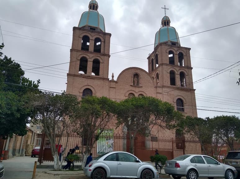 Este Jueves Santo, se omitió el lavatorio de pies y el traslado al monumento, por lo que solo se realizó la celebración de la cena del Señor, en la Parroquia del Sagrado Corazón, pues como ya se sabe por la pandemia del COVID-19 se limitaron las actividades por la Semana Santa. (MARY VÁZQUEZ)