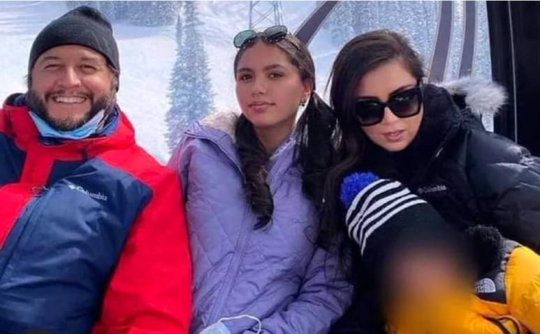 En redes sociales circulan imágenes de José Ramón López Beltrán, hijo del presidente Andrés Manuel López Obrador, en las montañas rocosas de Aspen, Colorado, Estados Unidos, durante la pandemia del COVID-19. (ESPECIAL)