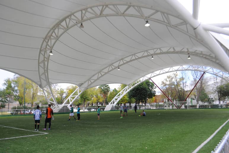 Los espacios deportivos estarán abiertos con aforos restringidos y siguiendo protocolos de salud.
