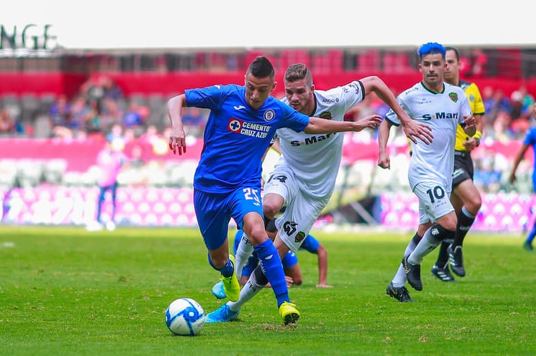 El conjunto Celeste sale como gran favorito esta noche, pero los fronterizos buscarán dar la sorpresa y demostrar su valía. (JAM MEDIA)