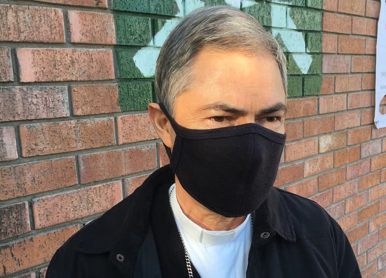 El obispo Luis Martín Barraza consideró que se debe resonar la solidaridad y la fraternidad. (ARCHIVO)