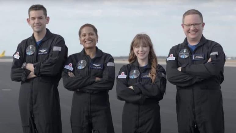 Una profesora universitaria y comunicadora y un trabajador de la industria aeroespacial son las dos últimas adiciones que completan la tripulación de cuatro personas del que será el primer vuelo espacial civil, que despegará el próximo 15 de septiembre desde Cabo Cañaveral, en Florida (EUA). (ESPECIAL)