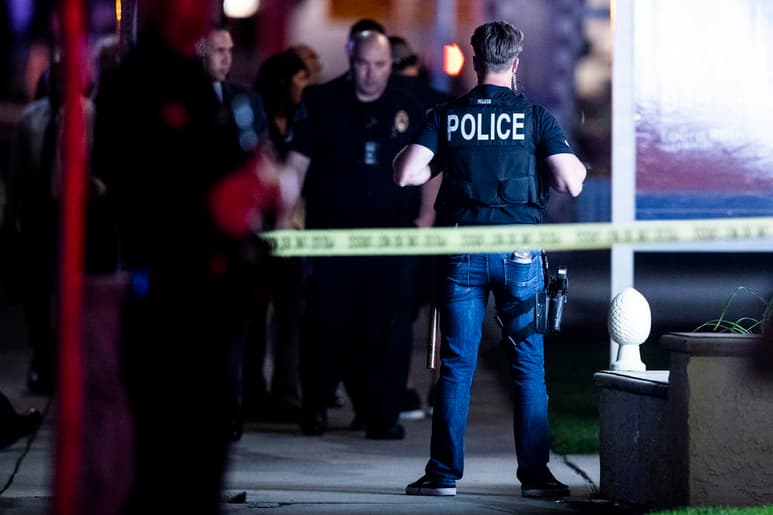 Un hombre que mató a cuatro personas, incluido un chico de nueve años, en un edificio de oficinas en el sur de California conocía a todas las víctimas y tal vez actuó por motivos personales o de negocios, según la policía. (ARCHIVO)